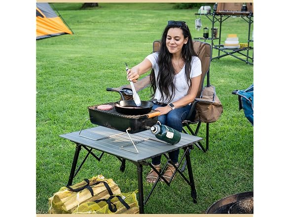 ARROWHEAD 39 in Aluminum Folding Table