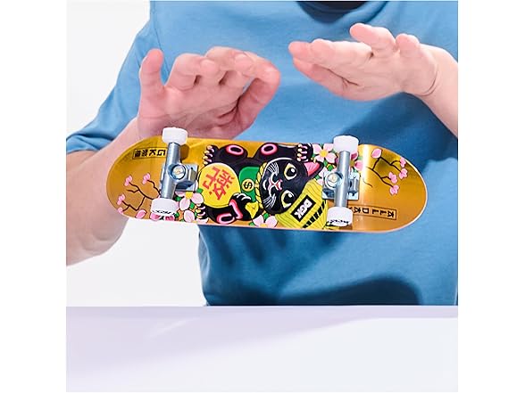 DGK Handboard; Authentic Mini Skateboards