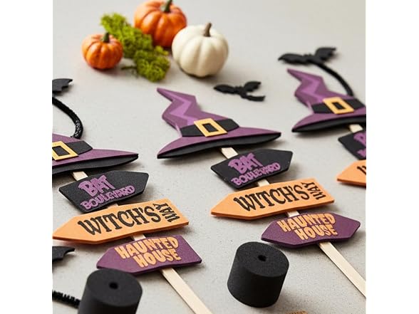Halloween Directional Sign Craft Kit - Makes 12
