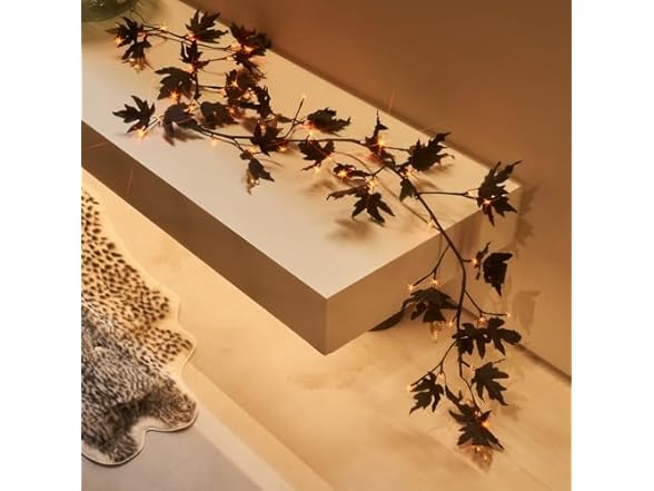 Birchlitland Halloween Black Maple Garland