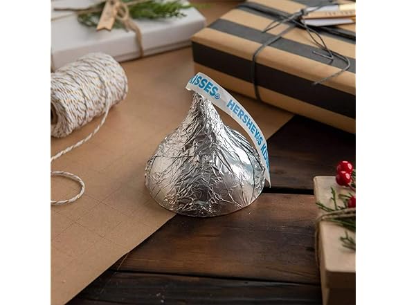 Hersheys Kisses Milk Chocolate Gift Box