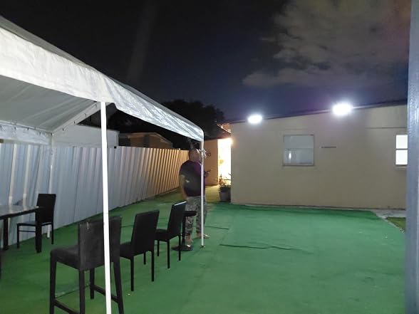 MDCMDCM Solar Motion Sensor Lights