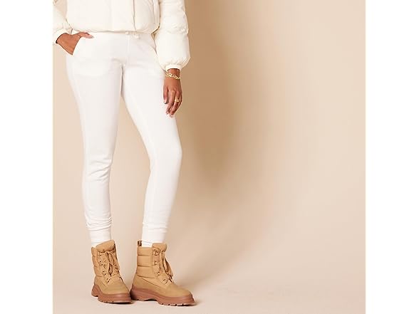 Amazon Essentials Women's LACE UP Puffer Boot