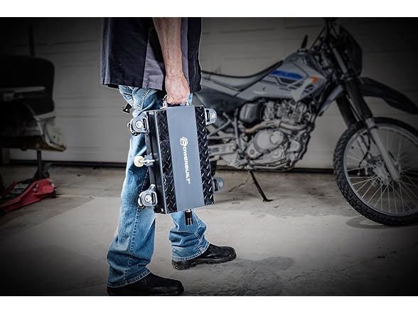 Powerbuilt Motorcycle Lift