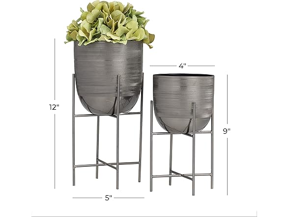Deco 79 Metal Indoor Outdoor Planter