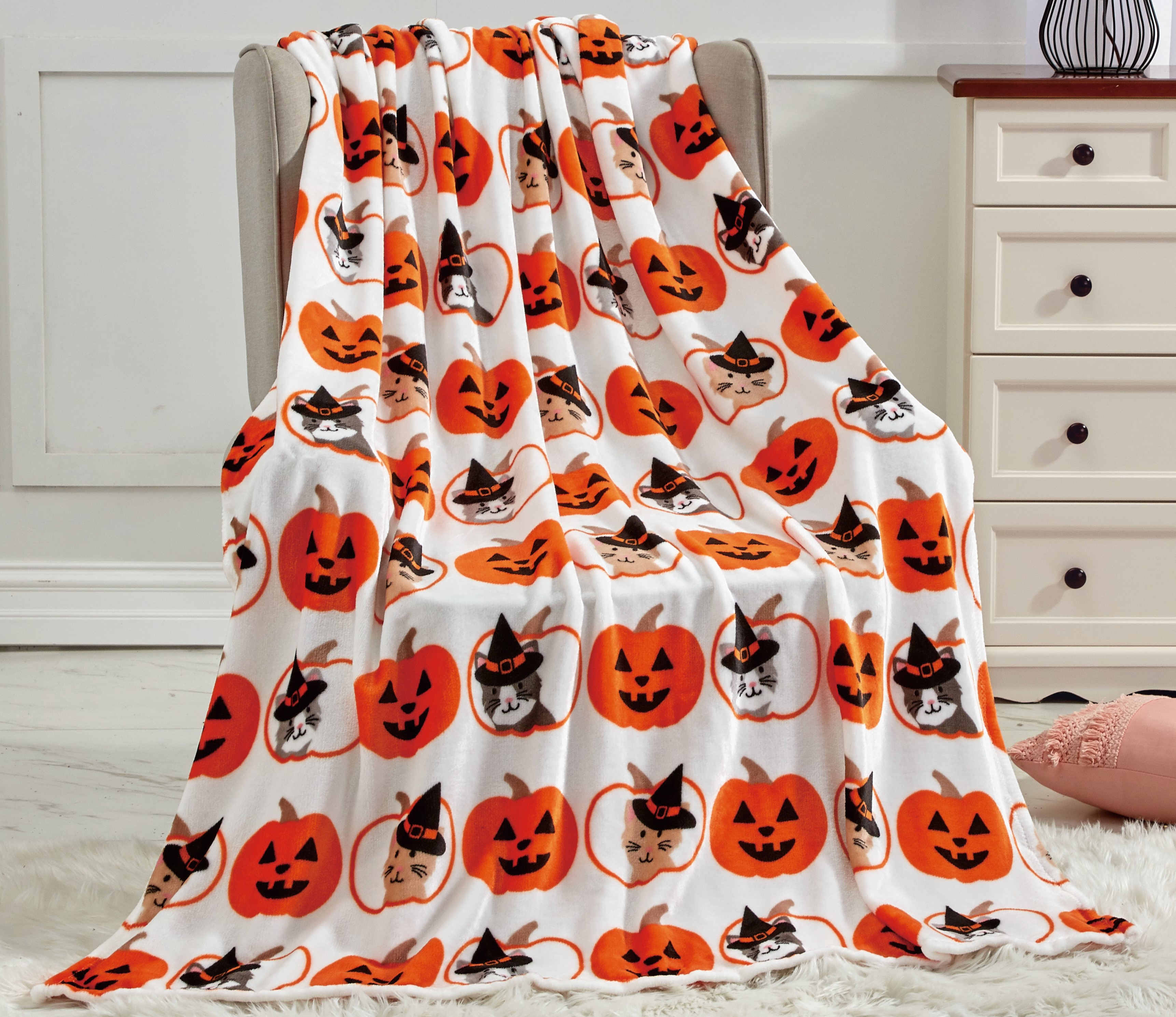 Noble House Pumpkin & Cats (2 Pack) - Gallery 5