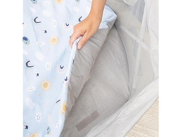 Regalo My Play Baby Portable Bassinet