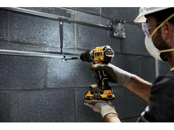 DEWALT DCD805B 20V MAX Hammer Drill Kit