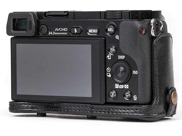 MegaGear Ever Ready Genuine Leather Camera Case and Strap
