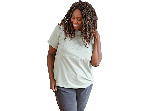 Movemama Nursing T-Shirt with Invisible