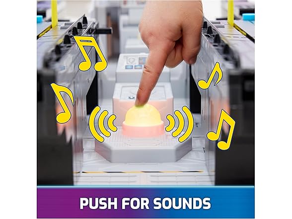 Paw Patrol: The Mighty Movie, Aircraft Carrier HQ