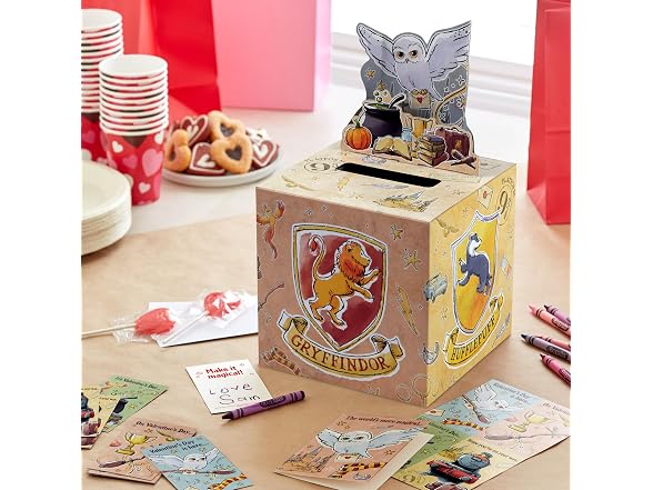 Hallmark Harry Potter Valentine's Day Cards and Mailbox (34 Piece)