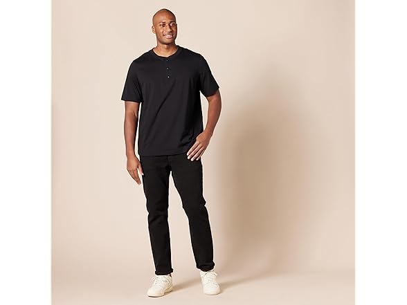 Amazon Essentials Men's Henley T-Shirt