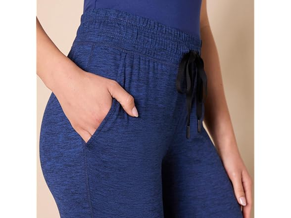 Amazon Essentials Women Brushed Tech Stretch Pant - Gallery 8
