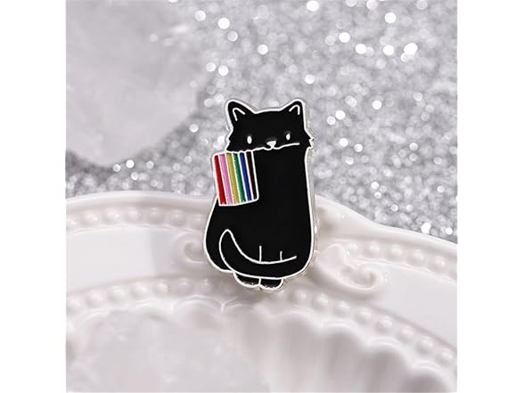 zhanghaoran Cartoon Black Cat Enamel Pin