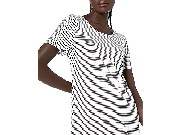 Amazon Essentials Women Relaxed-Fit T-shirt