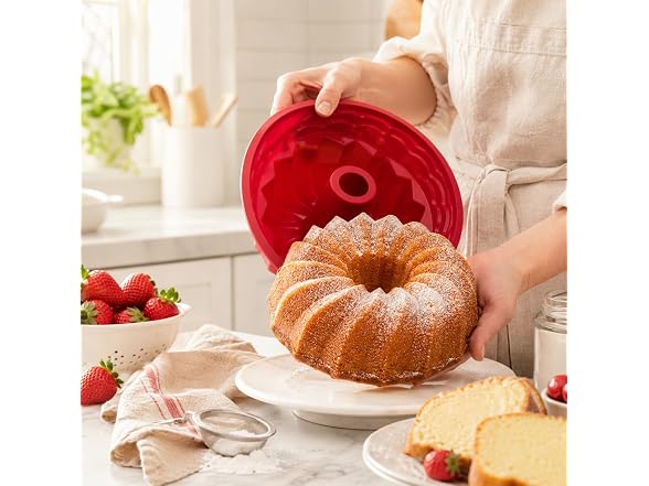 Mrs. Anderson's Baking Silicone Bundt Cake Pan, 9 Inch