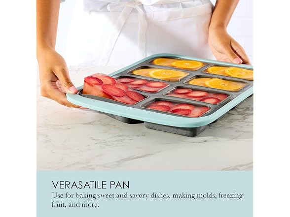 Chicago Metallic 8-Cup Silicone Loaf Pan