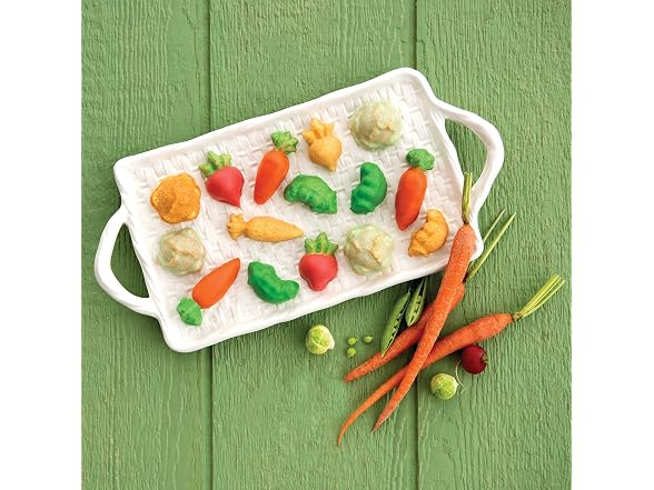 Nordic Ware Garden Patch Pan