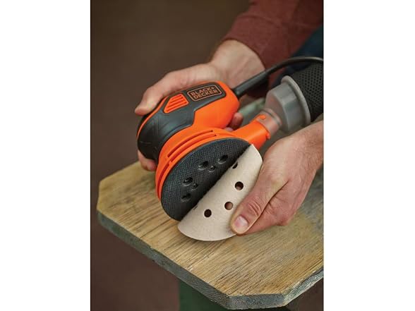 Black and Decker BDERO600 Orbital Sander