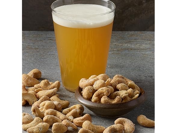 1PK PLANTERS Cashews Dill Pickle