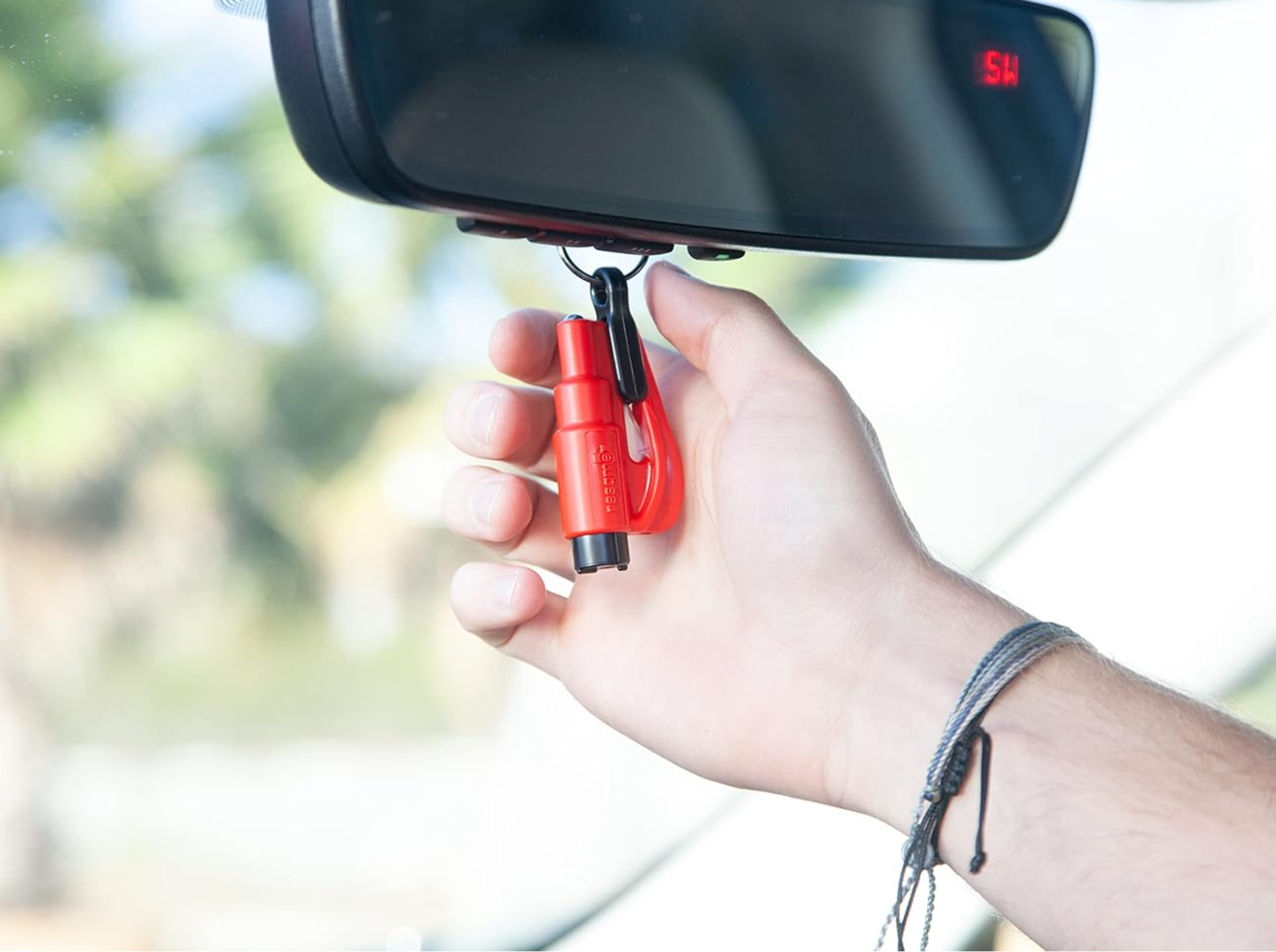 (4-Pack) resqme Keychain Car Escape Tool - Gallery 15