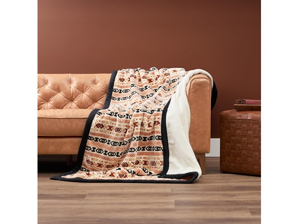 Northwest Ashford Home Cozy Throw Blanket (Varies)