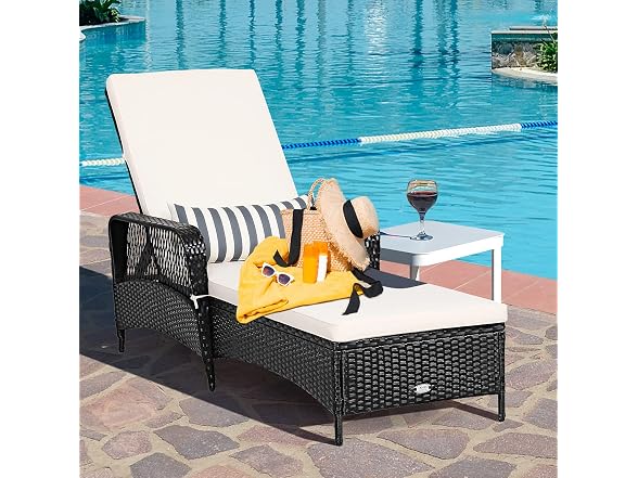 Tangkula Wicker Chaise Lounge Outdoor