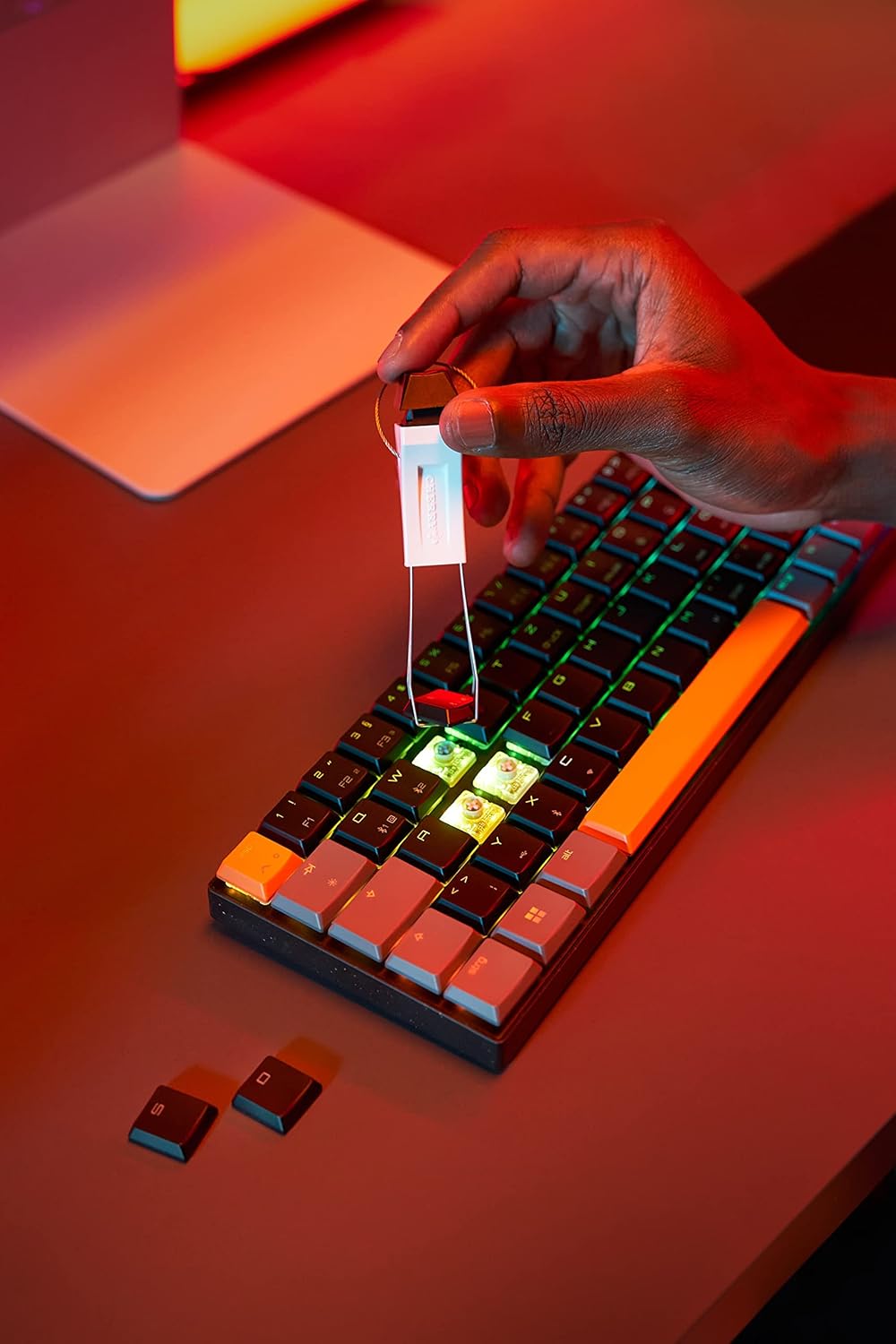 Cherry MX-LP 2.1 Compact Wireless Gaming Keyboard - Gallery 16