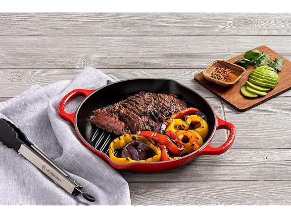 Le Creuset Enameled Cast Iron Deep Round Grill