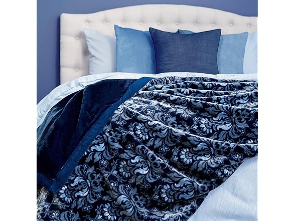 Northwest Ashford Home Cozy Throw Blanket (Varies)