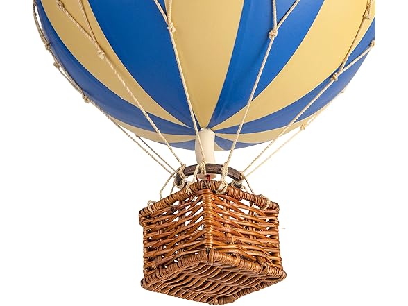  Authentic Models, Travels Light Air Bal