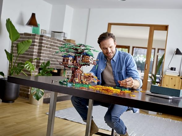 LEGO Ideas Tree House 21318