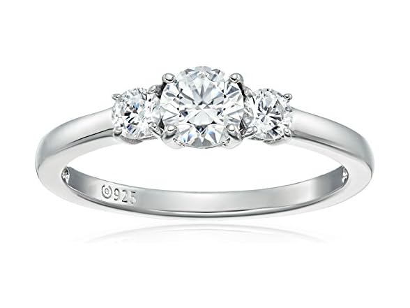 Amazon Essentials Ring 3 Stone 1ct Platinum