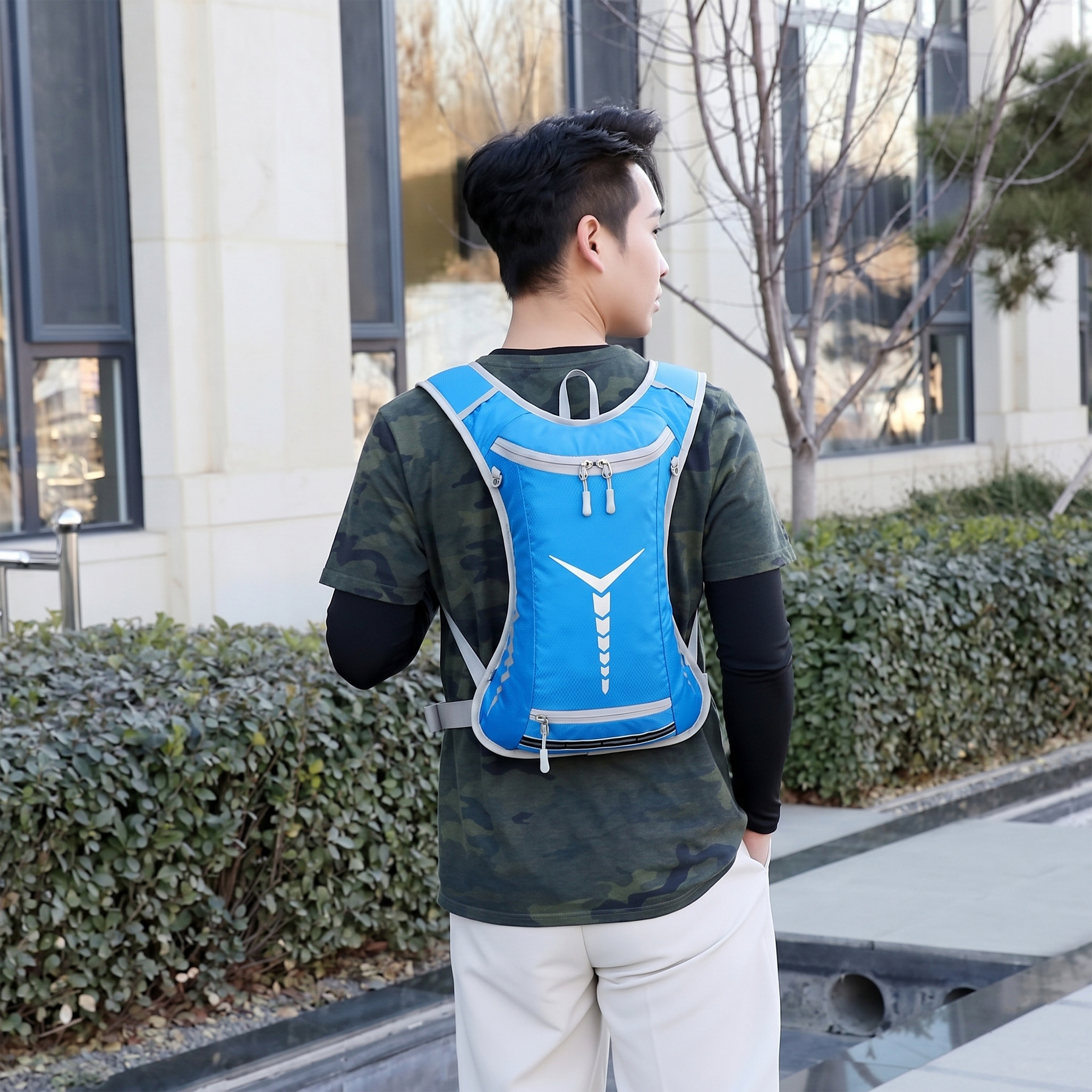 15L Hydration Backpack - Gallery 12
