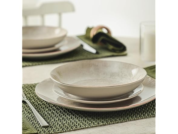 Christian Siriano Onyx 12-Piece Dinnerware Set Porcelain Beige and Gold