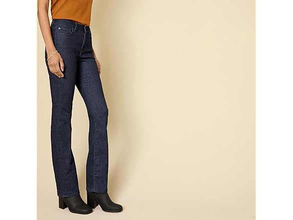 Amazon  Essentials Mid-Rise Bootcut Jean Rinsed 16L