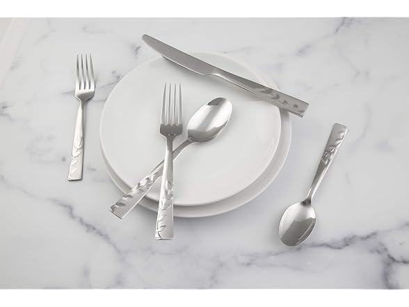 Cambridge Blossom Sand 20-Piece Flatware Set