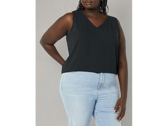 Amazon Essentials Women Regular-Fit V Neck Top