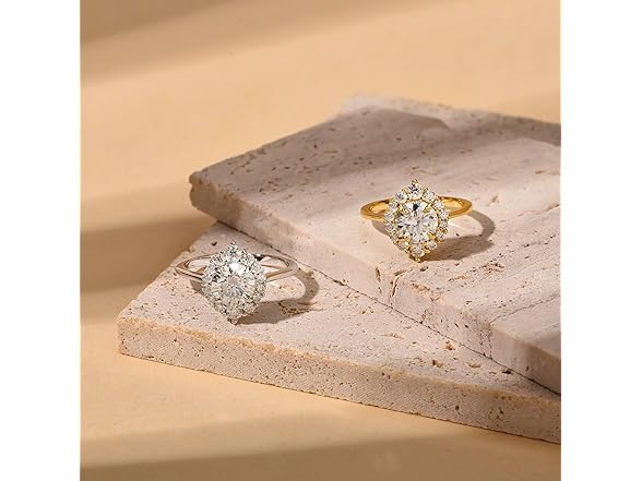 LAVALE Moissanite Engagement Ring (6)