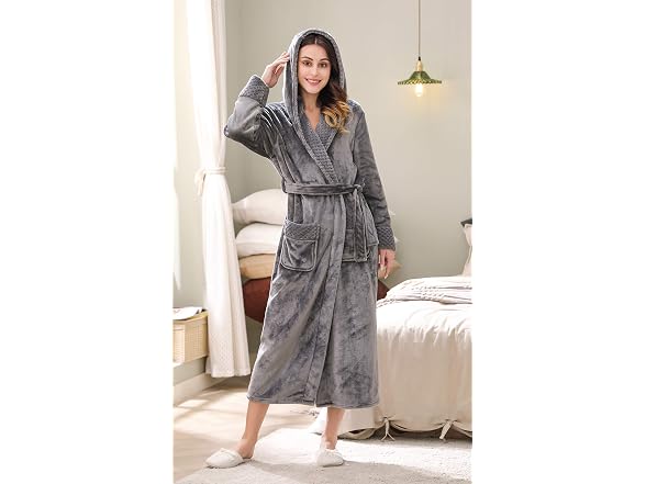 Richie House Women (L) Long Hooded Robe Fleece