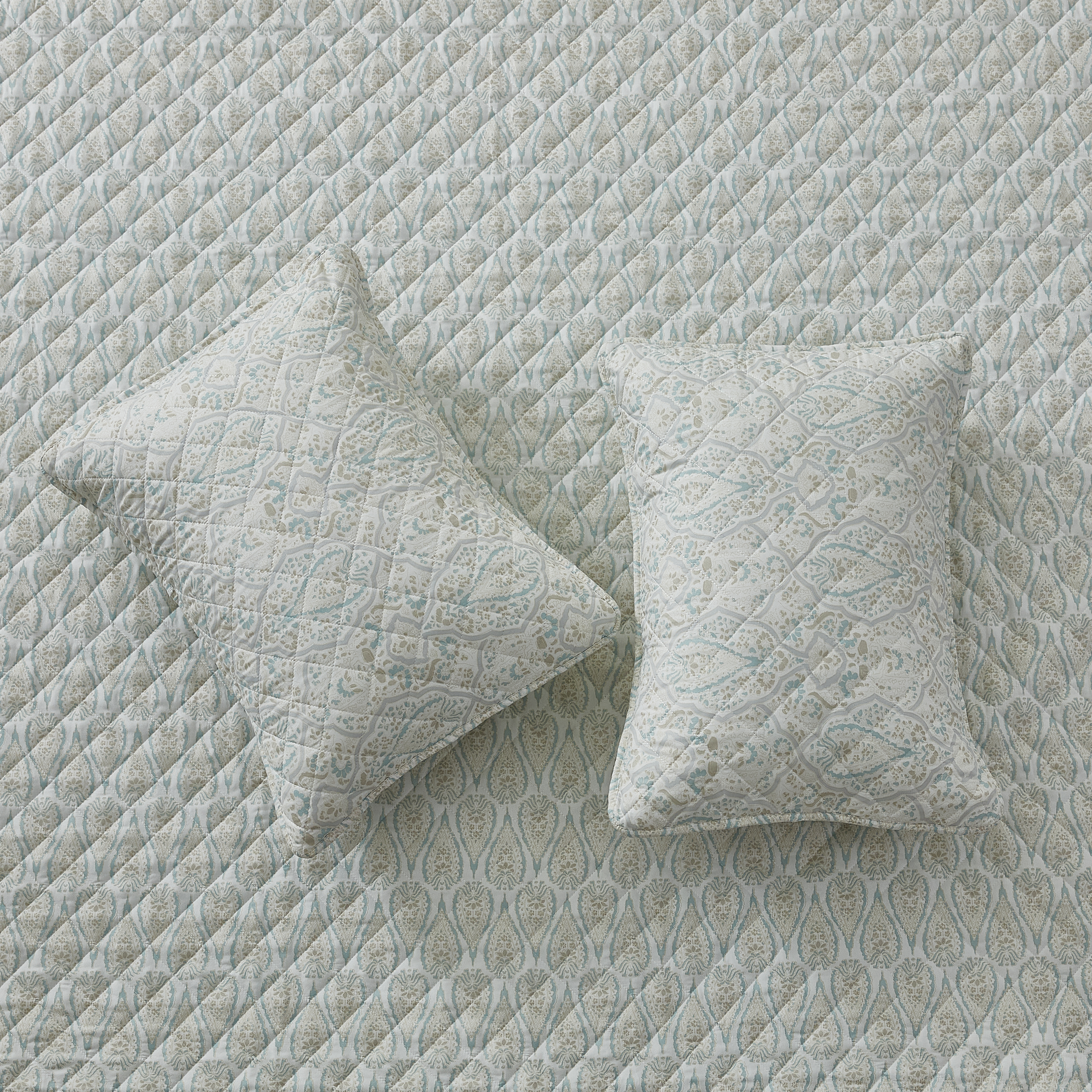 Patina Vie Vintage Floral 3Pc Quilt Set - Gallery 50