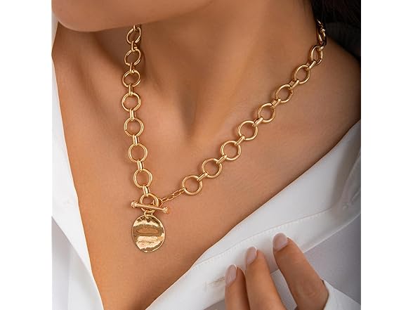 MOEEIJEW Chunky Cross Necklace