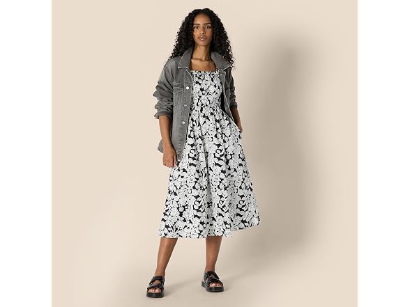 Amazon Essentials Women Regular-fit Smocked Dress