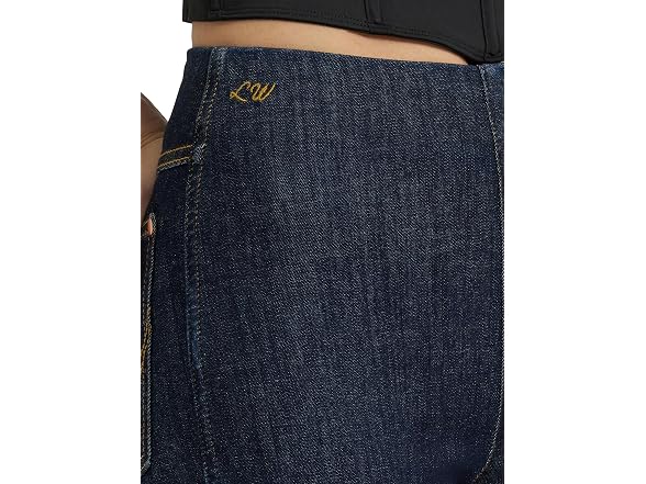 Wrangler Women (26W x 32L) X Lainey Wilson Jean
