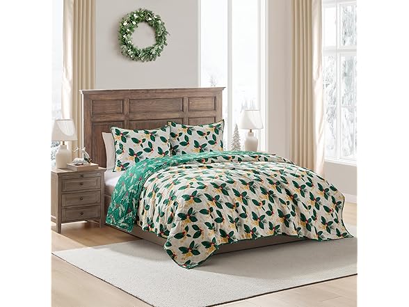 Hallmark Hallmark - King Quilt, 3-Piece Holiday Q