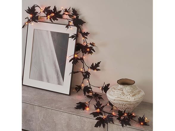 Birchlitland Halloween Black Maple Garland
