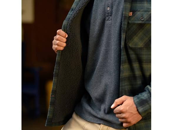 Coleman Men (L) Sherpa Lined Yukon Flannel Jackets