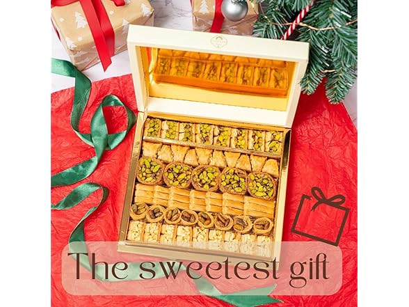 Zaitoune Cashew & Pistachio Baklava Selection Box - 1.1 lb