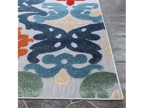 Superior Traditional Damask Indoor Outdoor Area Rug, Multicolor